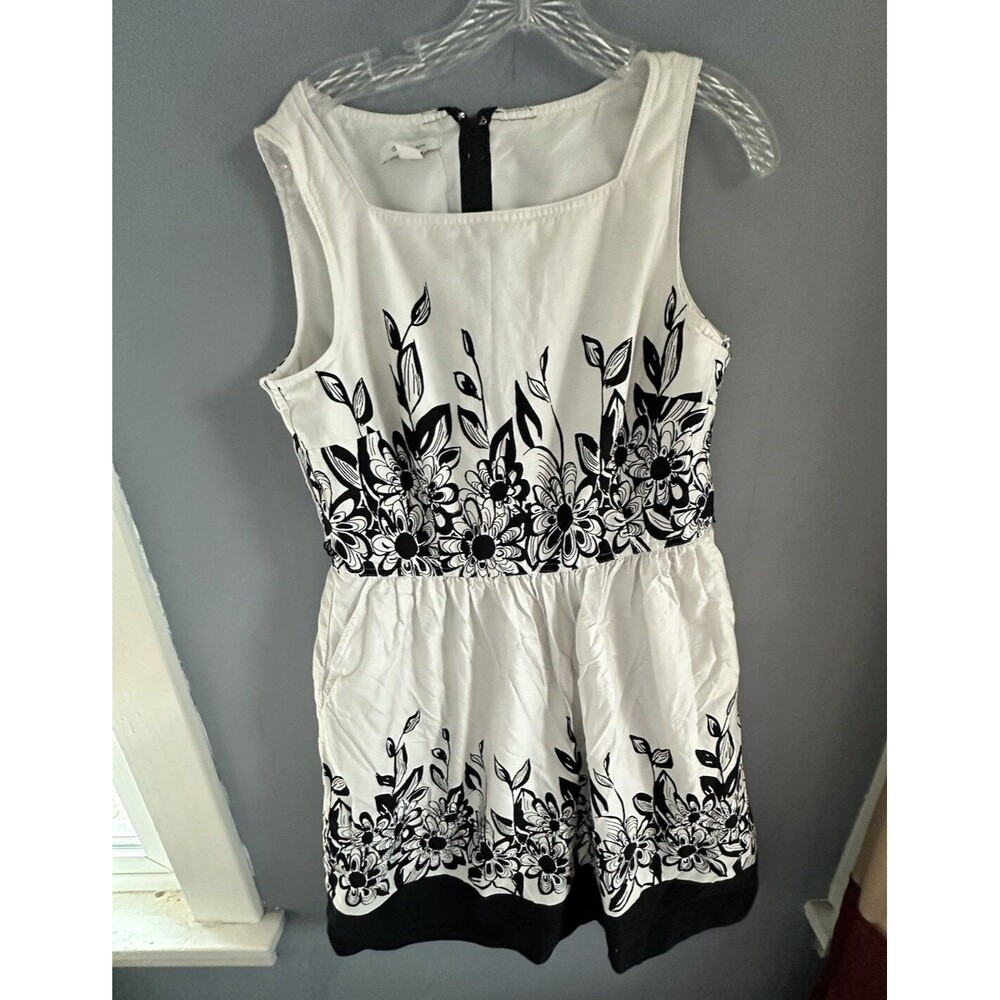 Dress Barn Women’s White Black Floral Linen Rayon Fit Flair Dress 16 Boho